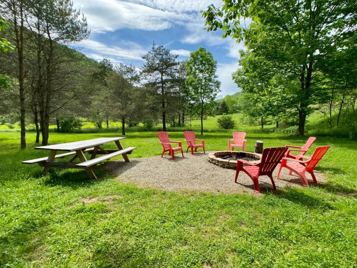Maples Retreat - 2 Acres - Fireplace Ellicottville Bagian luar foto